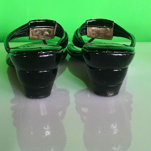 Sofft Wedge Sandals - Picture 3 of 6